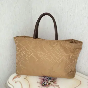훌라 로고 프린트 핸드백 베이지 이탈리아제