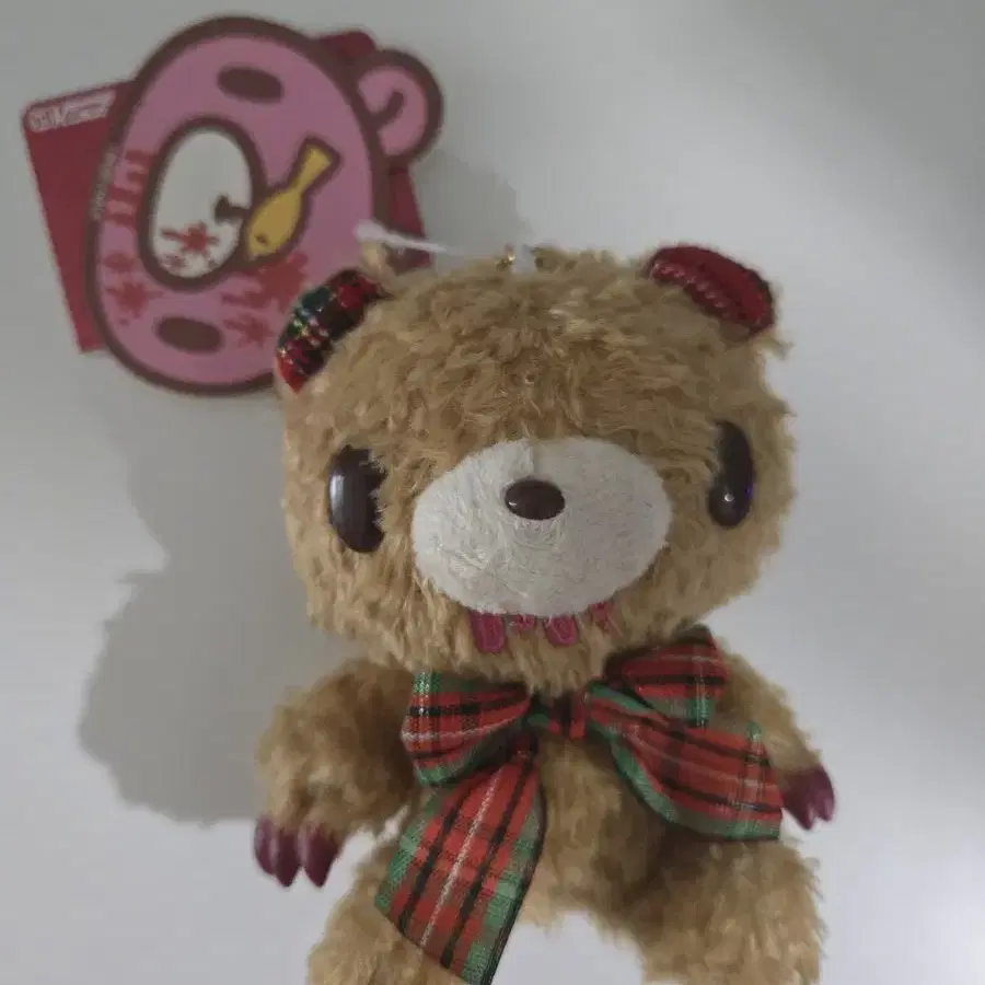 GLOWNY | 글로니 Glowny Beige Hug Me Teddy Key Ring, Unused