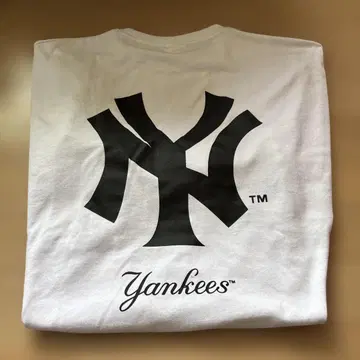 새상품 MLB 양키스 티셔츠 3L 사이즈