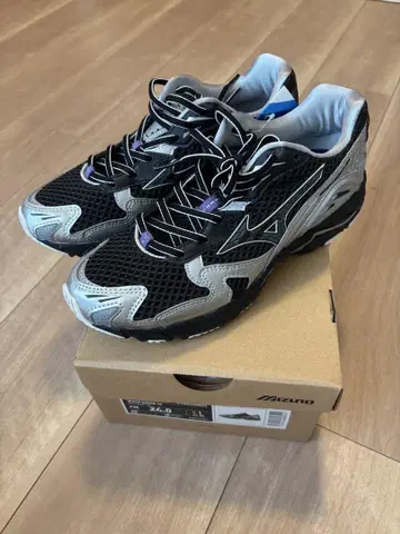 Mizuno Wave Rider 10 24.0cm 블랙