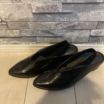 MONET 블랙 스틸레토 뮬
