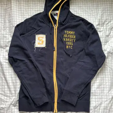 타미힐피거 1985 VARSITY 후드티 네이비