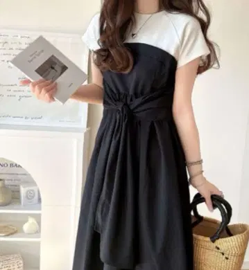 미사용 새상품 큰 리본 페미닌 원피스 모노톤 화이트 블랙 배송비 포함