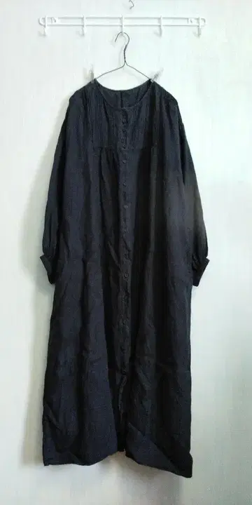 SM2 네이비 계열의 원피스