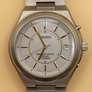 새상품급 SEIKO 솔라 손목시계 빈티지 앤티크 티타늄