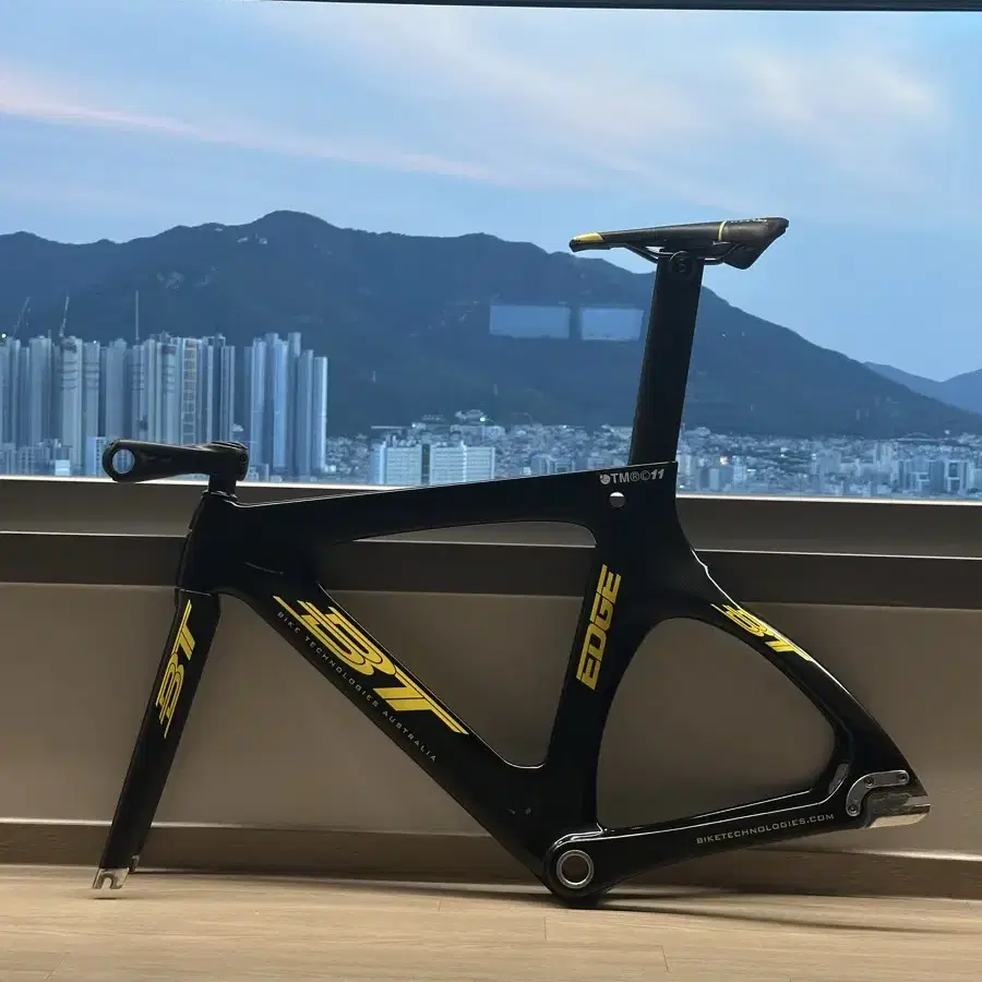 BT EDGE トラックフレーム BT EDGE トラックフレーム - メルカリ