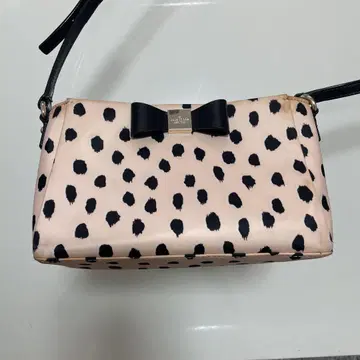 Kate Spade 숄더백 핑크 베이지와 블랙 도트