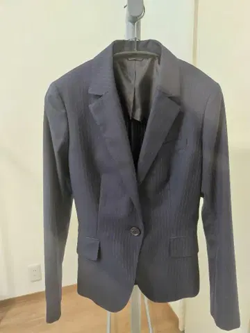 THE SUIT COMPANY 네이비 팬츠 수트 스트라이프 40