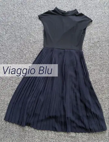 Viaggio Blu 비아지오 블루 쉬폰 플리츠 원피스 네이비