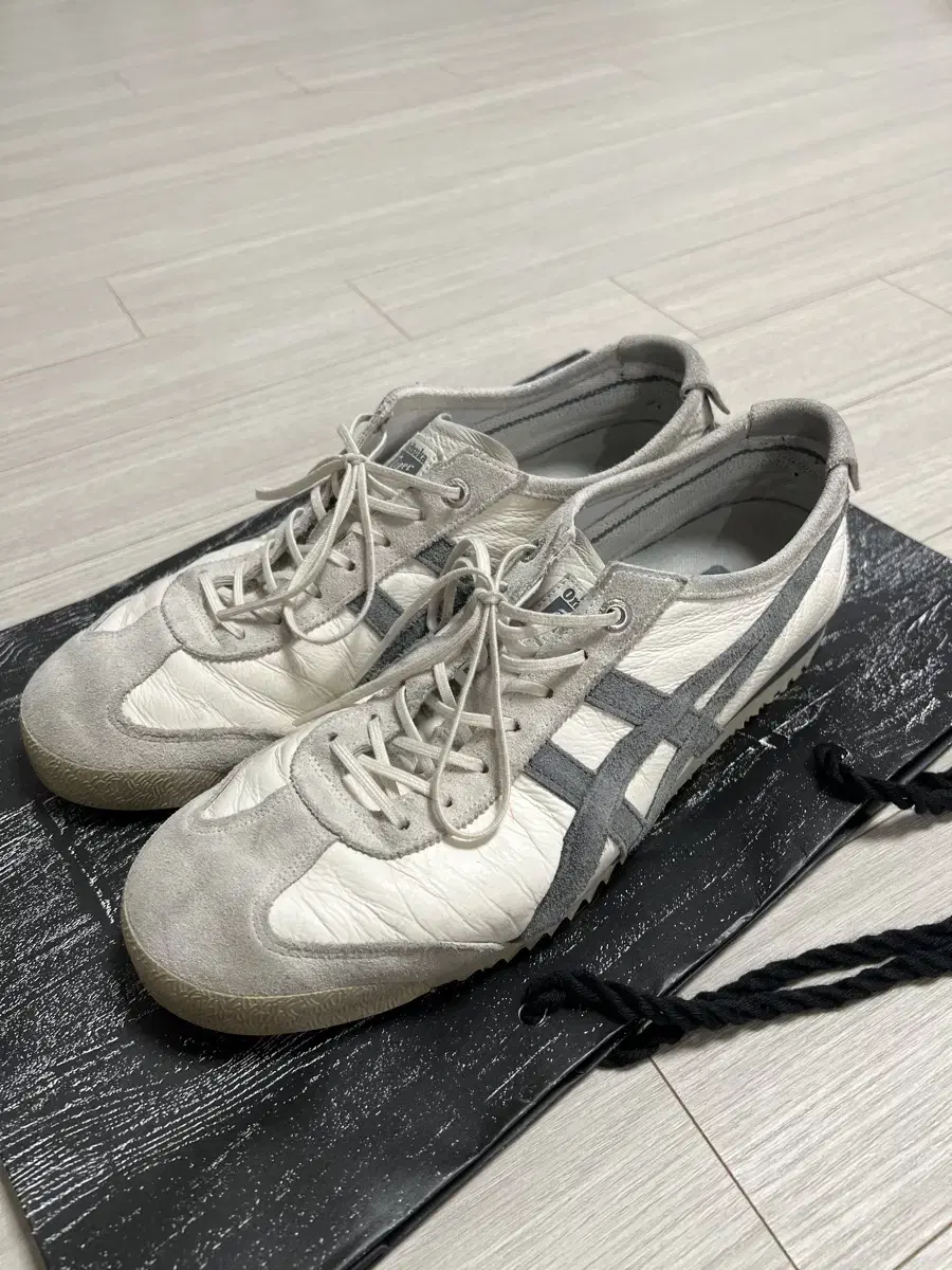 [270] Onitsuka Tiger Mexico 66 SD VIN