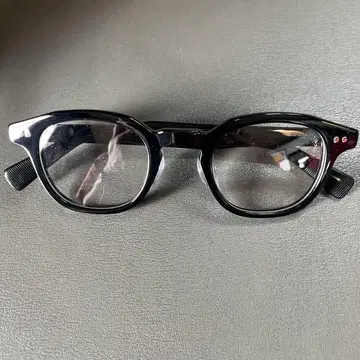 UNCROWD/앙크 클라우드 LANGREY black/clear