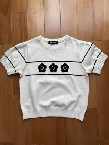MARY QUANT 데이지 모티브 반팔 니트