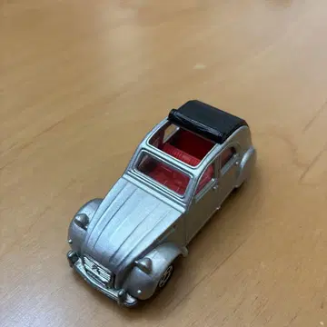 토미카 시트로엥 2CV 실버