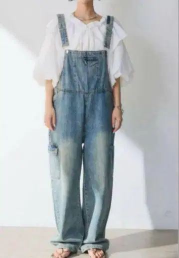 새상품 데님 카고 살로펫 ESICA 에시카 같은 형태 올인원 블루