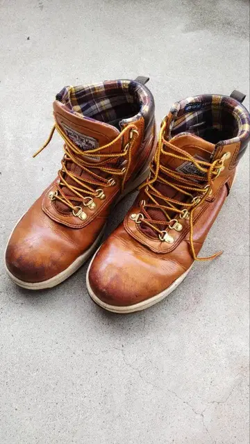 VANS 브라운 하이컷 부츠