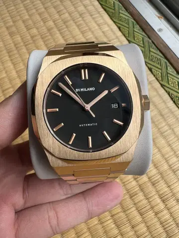 D1 MILANO 오토매틱 시계 블랙/골드