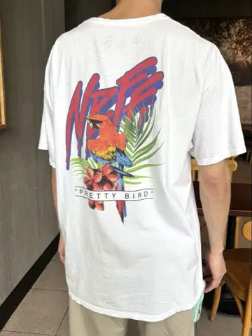 NEFF(앵무새) 빅 티셔츠 US 빈티지 XL