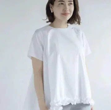 ohga 오가 밑단 프릴 반팔 블라우스 화이트 화이트 컬러