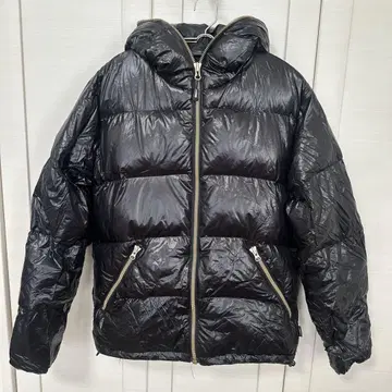 Roial 블랙 다운 자켓 M 사이즈