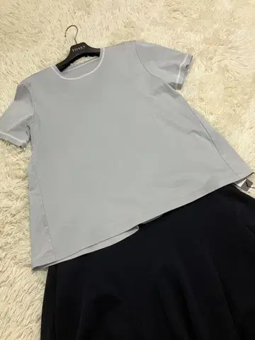 폭시 옅은 블루 티셔츠 백 폭시 이리