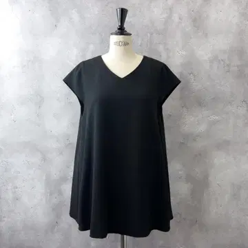 컨디션 최상 시선당 시센도 크레이프 원단 튜닉 A 라인 V 넥 블랙 무지