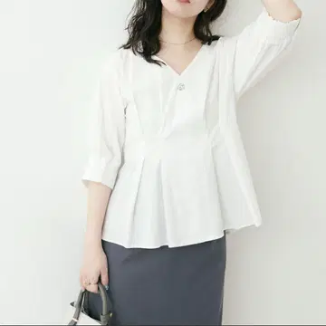 osono 턱 디자인 페플럼 5부 소매 블라우스 화이트