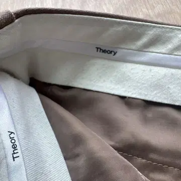 Theory 베이지 슬랙스 여성용 XXO
