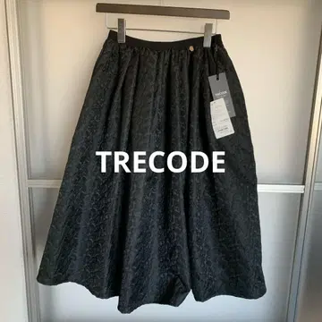 TRECODE 스커트 미사용 새상품