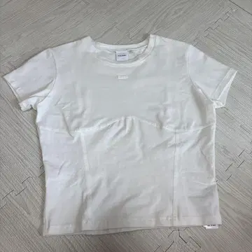 MOUSSY 화이트 반팔 티셔츠
