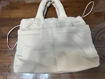 화이트 토트백