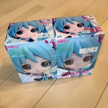 Qposket 하츠네 미쿠 V4X STYLE A/B 세트