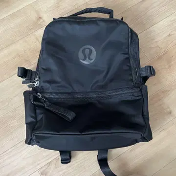 새상품급 룰루레몬 백팩 NEWCREW BACKPACK 22L 블랙
