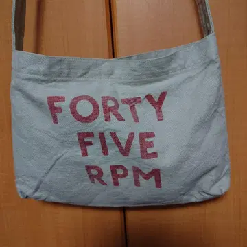 45rpm 로고 캠퍼스 숄더백