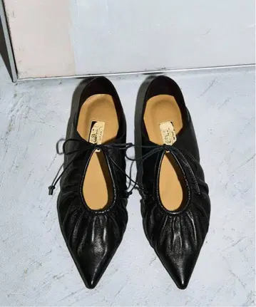 LETALON GRISE 블랙 개더 바부쉬 24.0cm