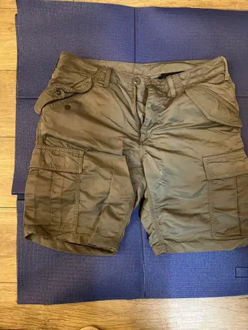 ALPHA 카키 숏 팬츠