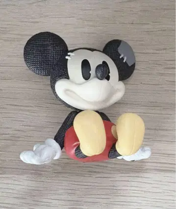 POP MART Mickey Ever-Curious 마펫 미키
