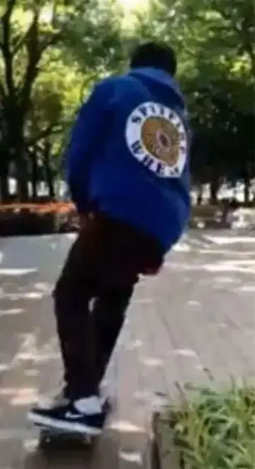 스핏파이어 휠 후드티 파랑