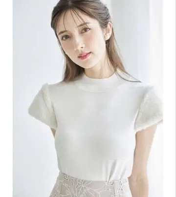 tocco closet 퍼 슬리브 배색 니트 풀오버