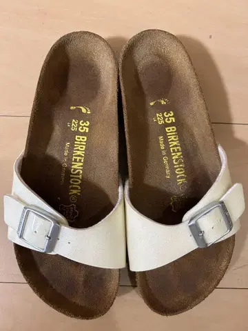 빌켄 여성용 샌들