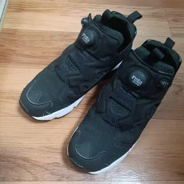 리복 스니커즈 인스타펌프 퓨리 블랙 24cm
