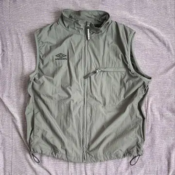 엄브로 FREAK'S STORE 나일론 베스트 그레이 차콜 그레이