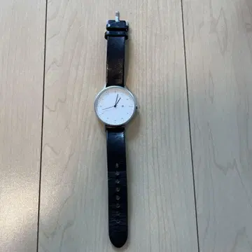 손목시계 instrmnt01