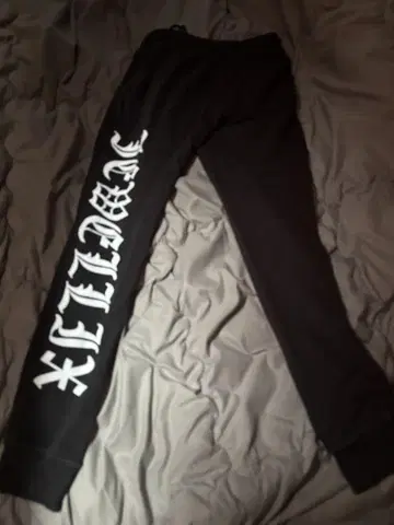 쥬얼리 쿠쿠 하프 팬츠