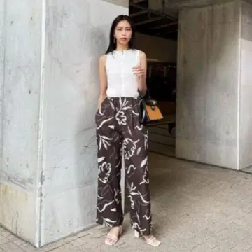 아이묭 착용 MOUSSY LEAF PATTERN PANTS 마우지