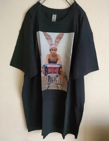 GUMMO 갠모 티셔츠
