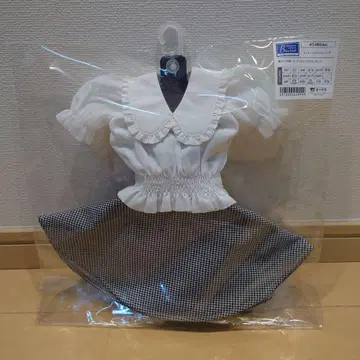 보크스 모노톤 블라우스 코디