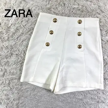 자라 화이트칼라 골드 버튼 숏팬츠