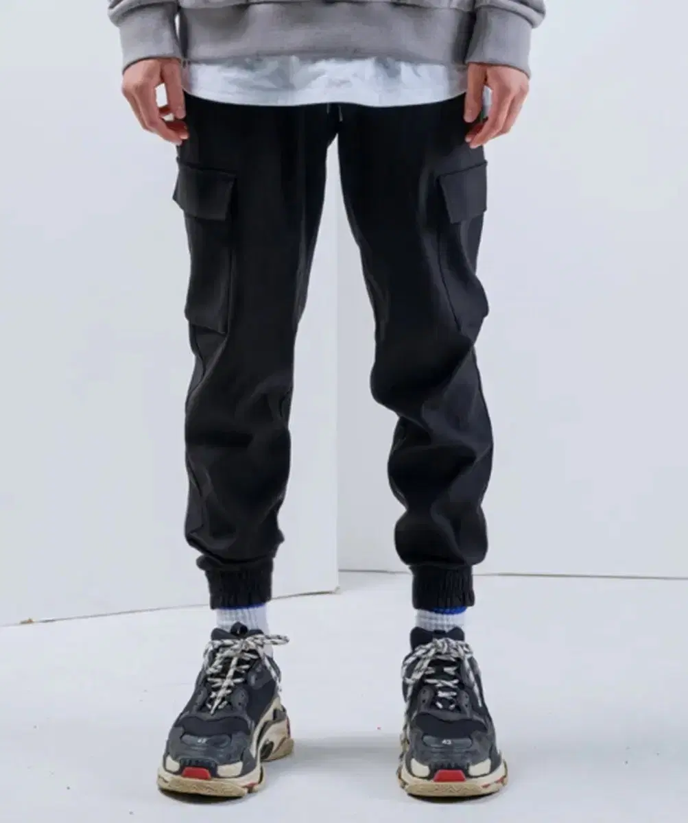[28] Sevenselah Minimal Standard Cargo Jogger Slacks