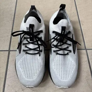 Brooks 러닝화 LEVITATE5
