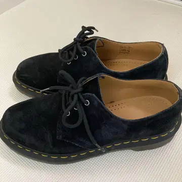 Dr.martens 스웨이드 가죽 신발